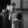 Adriana Lestido, Madres adolescentes, Sin título, 1988-1990, fotografía, gelatina de plata sobre papel fibra, 15 x 21,5 cm, 15+AP 