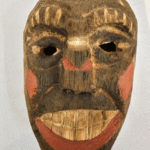 Mascara tallada en madera de Timbó