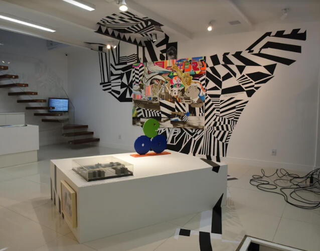 Simone Cadinelli Contemporary Art Gallery